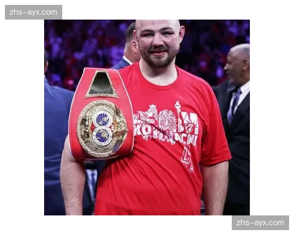 卡拉伊季奇7回合两次击倒格沃兹达克，轻重量级比赛取胜