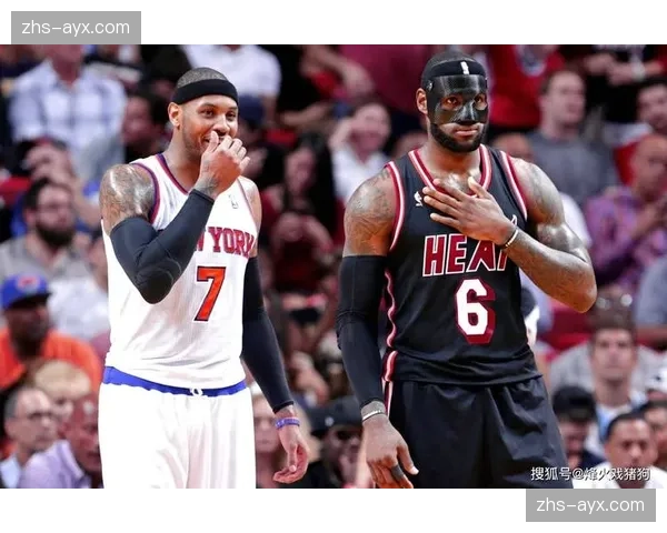 终场哨响，勒布朗·詹姆斯与安东尼·戴维斯拥抱庆祝锁定季后赛席位